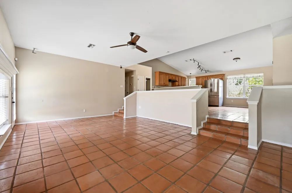 1068 Memorial Circle New Braunfels, TX 78130