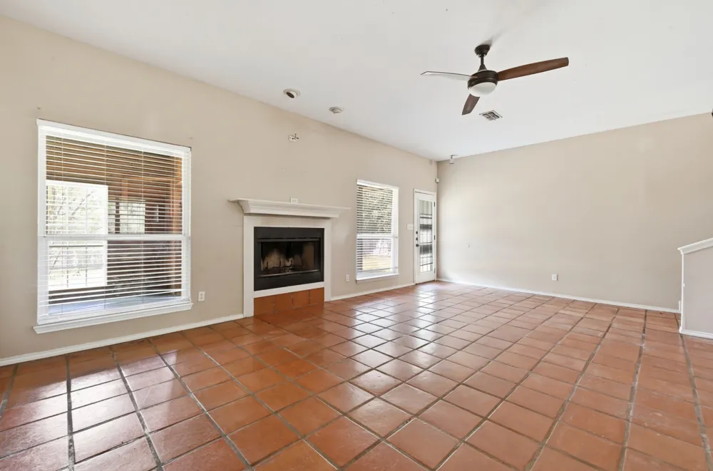 1068 Memorial Circle New Braunfels, TX 78130