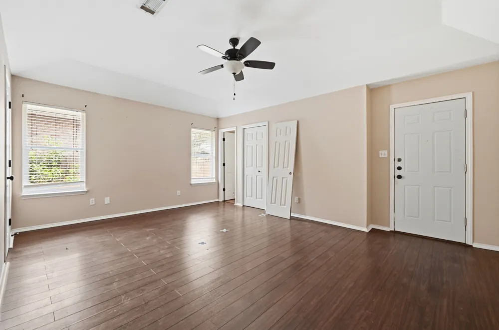 1068 Memorial Circle New Braunfels, TX 78130