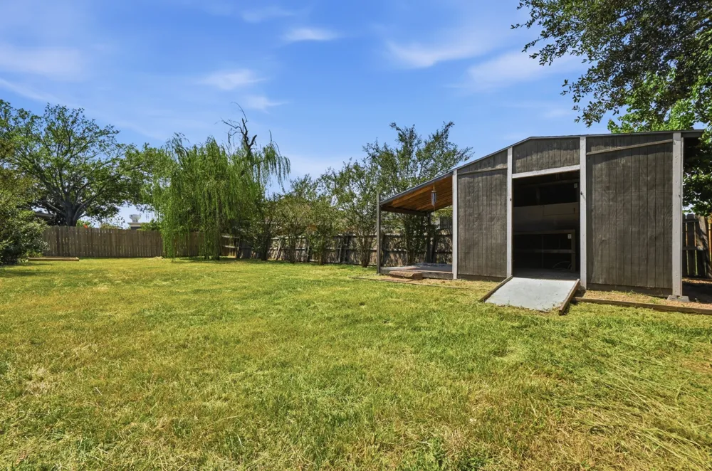 1068 Memorial Circle New Braunfels, TX 78130