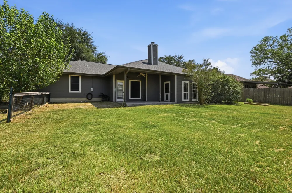 1068 Memorial Circle New Braunfels, TX 78130