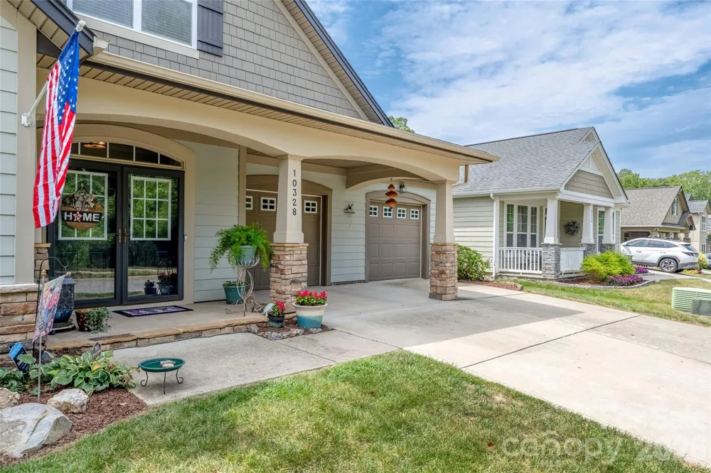 10328 Drake Hill Drive Huntersville, NC 28078