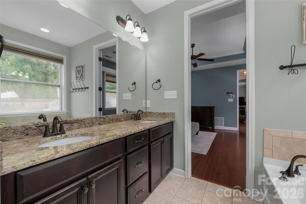 10328 Drake Hill Drive Huntersville, NC 28078