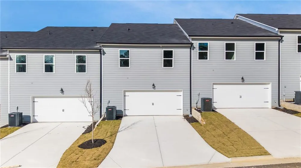 401 Whitehorse Way #42 Conyers, GA 30094