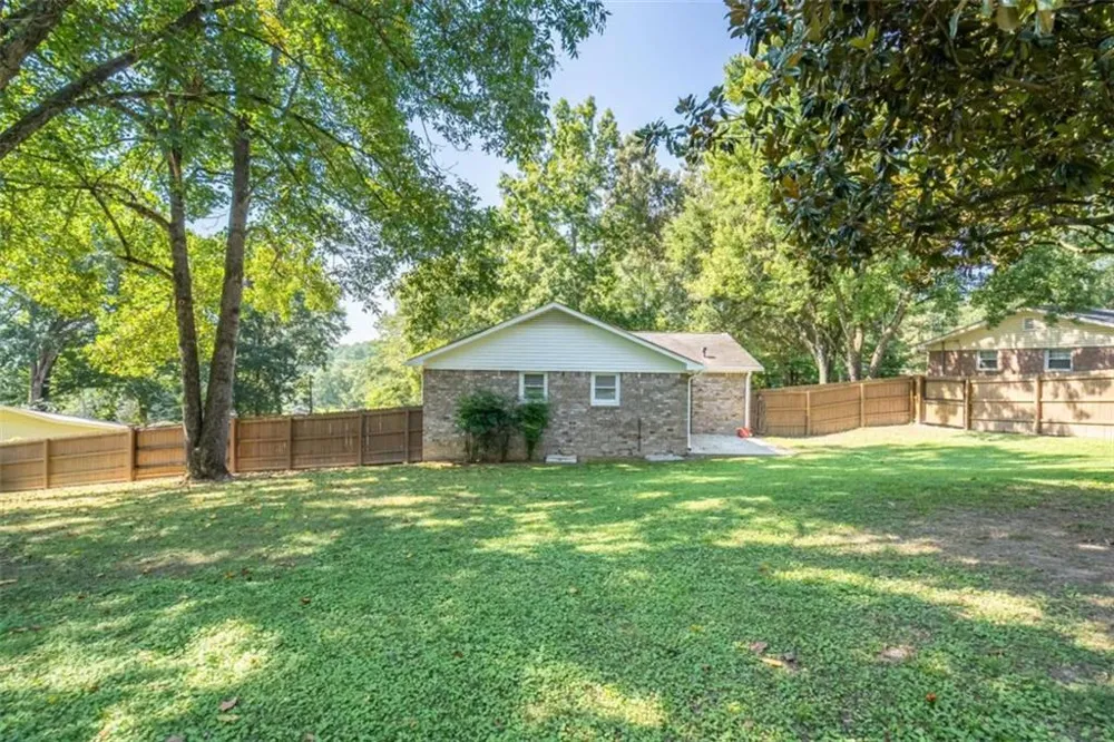 16 Eastdell Road Rome, GA 30161