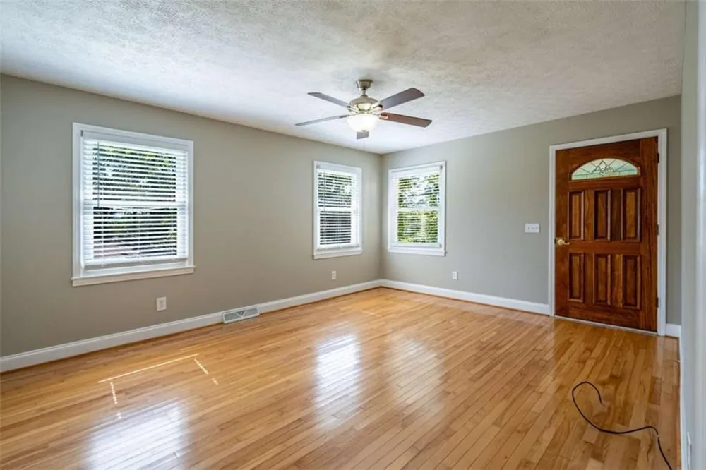 16 Eastdell Road Rome, GA 30161