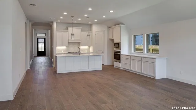 10218 Ryder Bend San Antonio, TX 78253