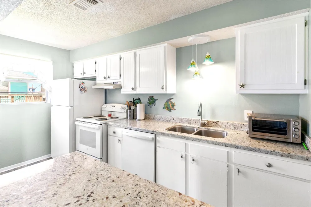 1651 Sandpebble Place Surfside Beach, TX 77541