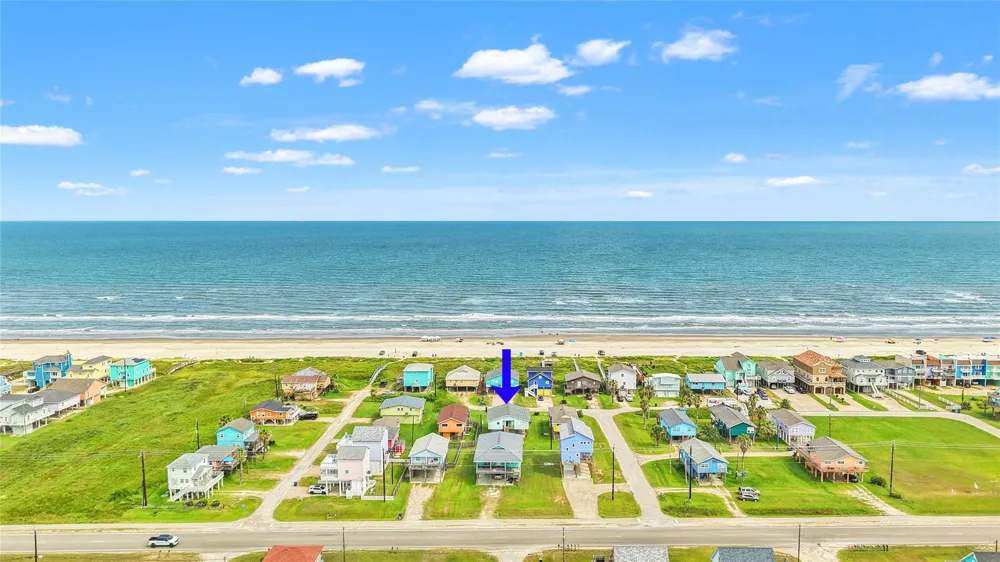 1651 Sandpebble Place Surfside Beach, TX 77541