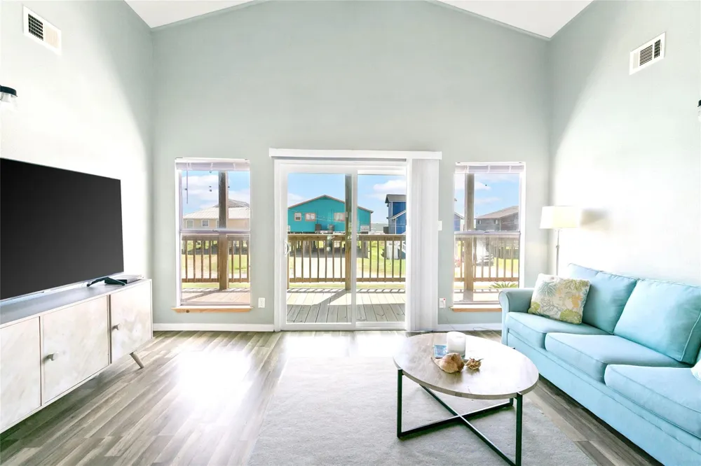 1651 Sandpebble Place Surfside Beach, TX 77541