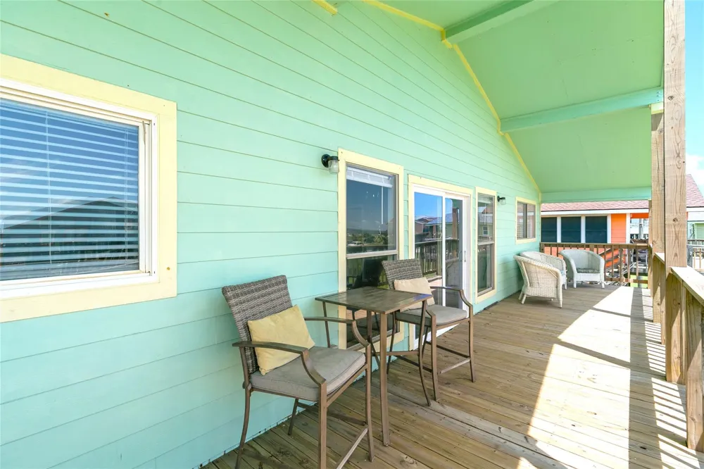 1651 Sandpebble Place Surfside Beach, TX 77541