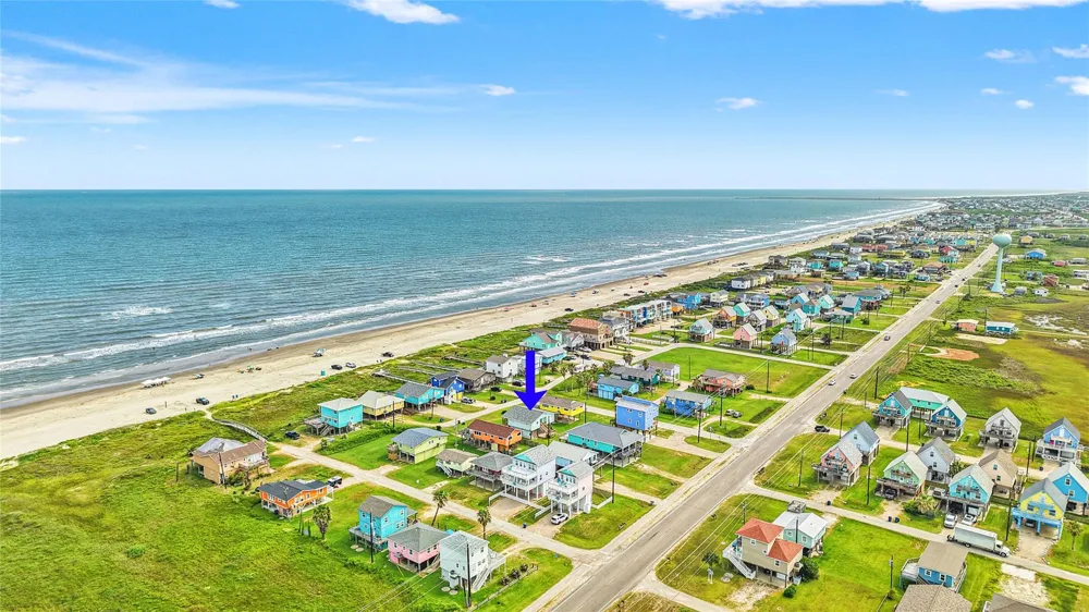 1651 Sandpebble Place Surfside Beach, TX 77541