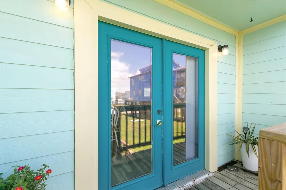 1651 Sandpebble Place Surfside Beach, TX 77541
