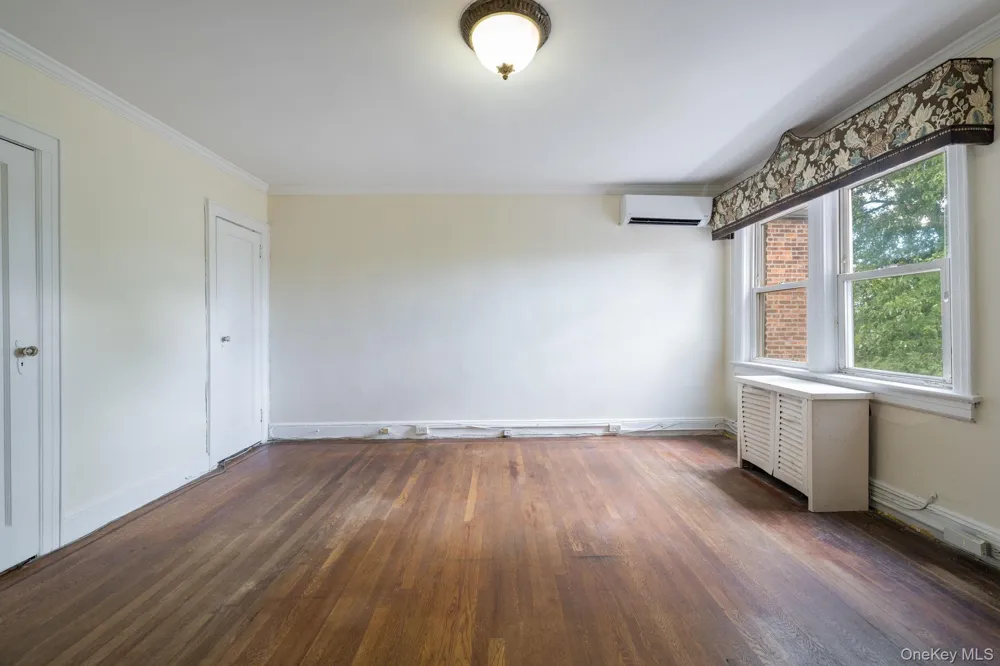 130-35 229th Street Laurelton, NY 11413