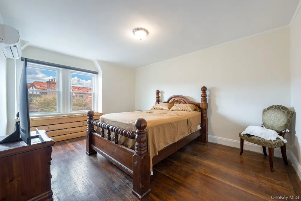 130-35 229th Street Laurelton, NY 11413