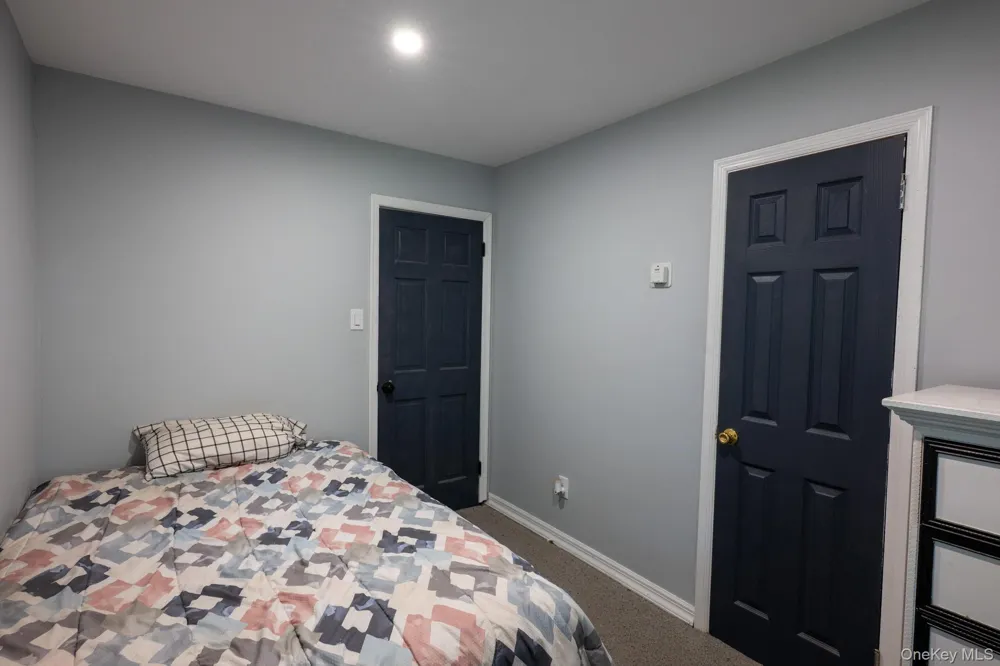 8 Silver Road Mastic Beach, NY 11951