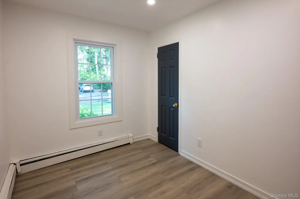 8 Silver Road Mastic Beach, NY 11951