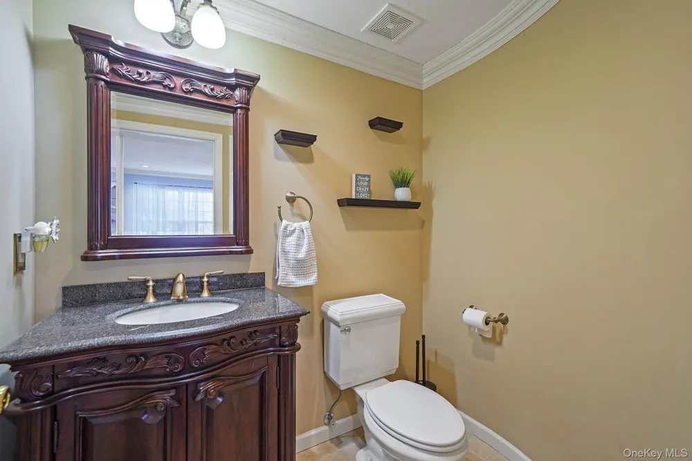 3 Crossfield Court Shoreham, NY 11786