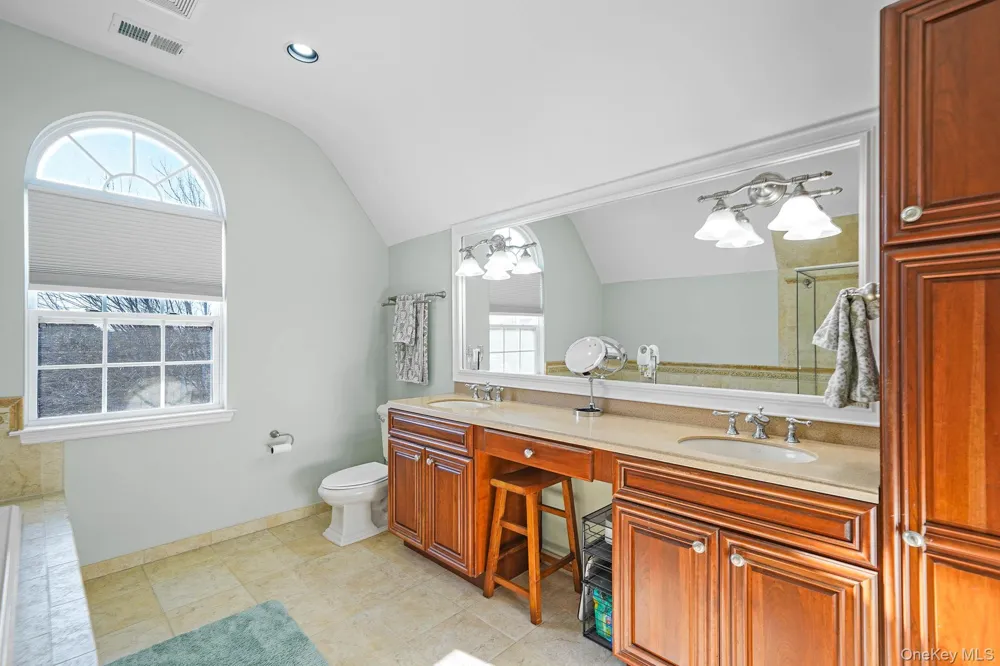 3 Crossfield Court Shoreham, NY 11786