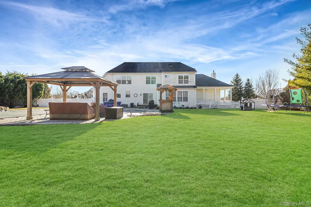 3 Crossfield Court Shoreham, NY 11786