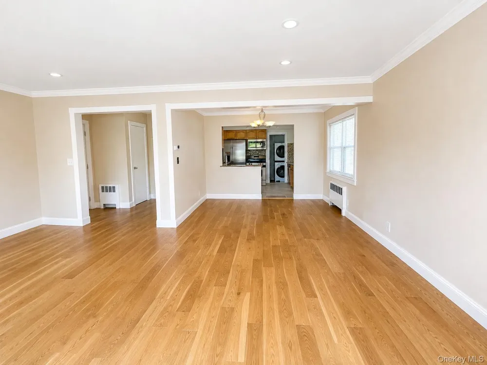 541 E Park Avenue #1st Floor Long Beach, NY 11561