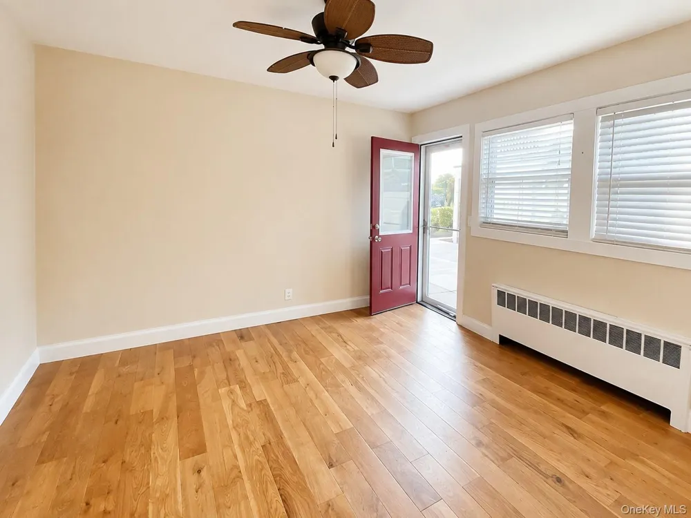 541 E Park Avenue #1st Floor Long Beach, NY 11561