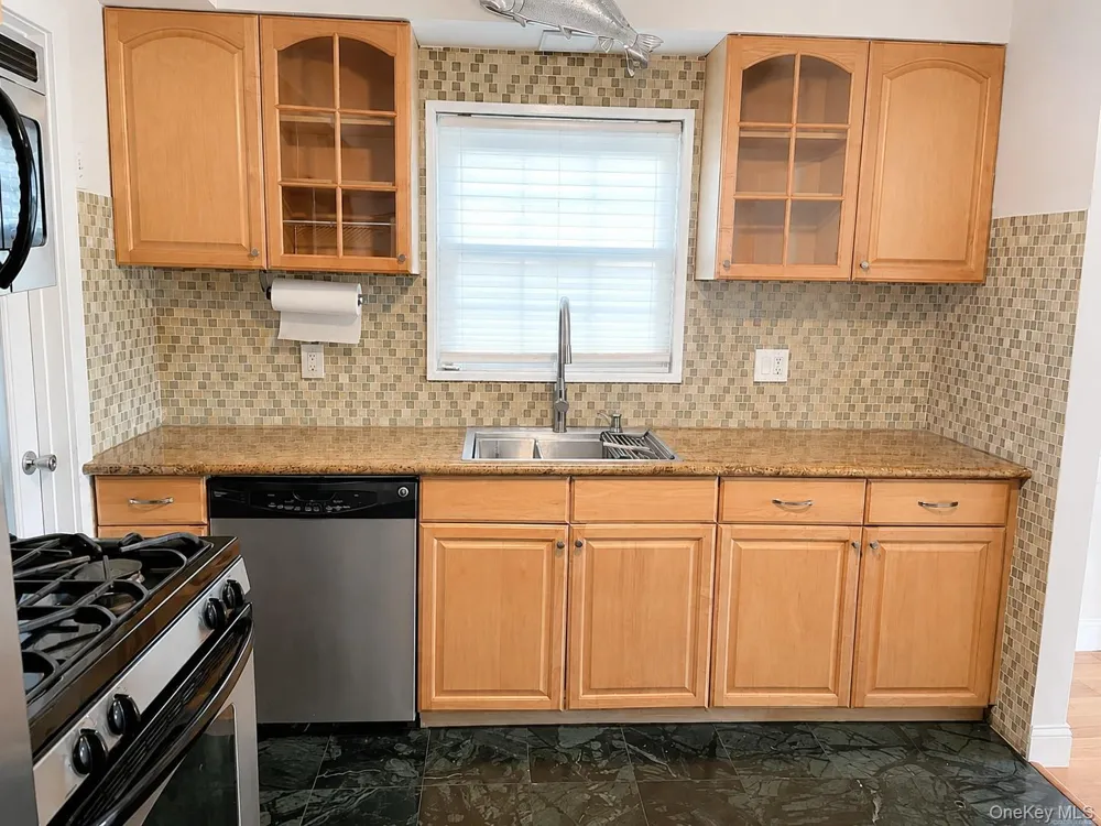 541 E Park Avenue #1st Floor Long Beach, NY 11561