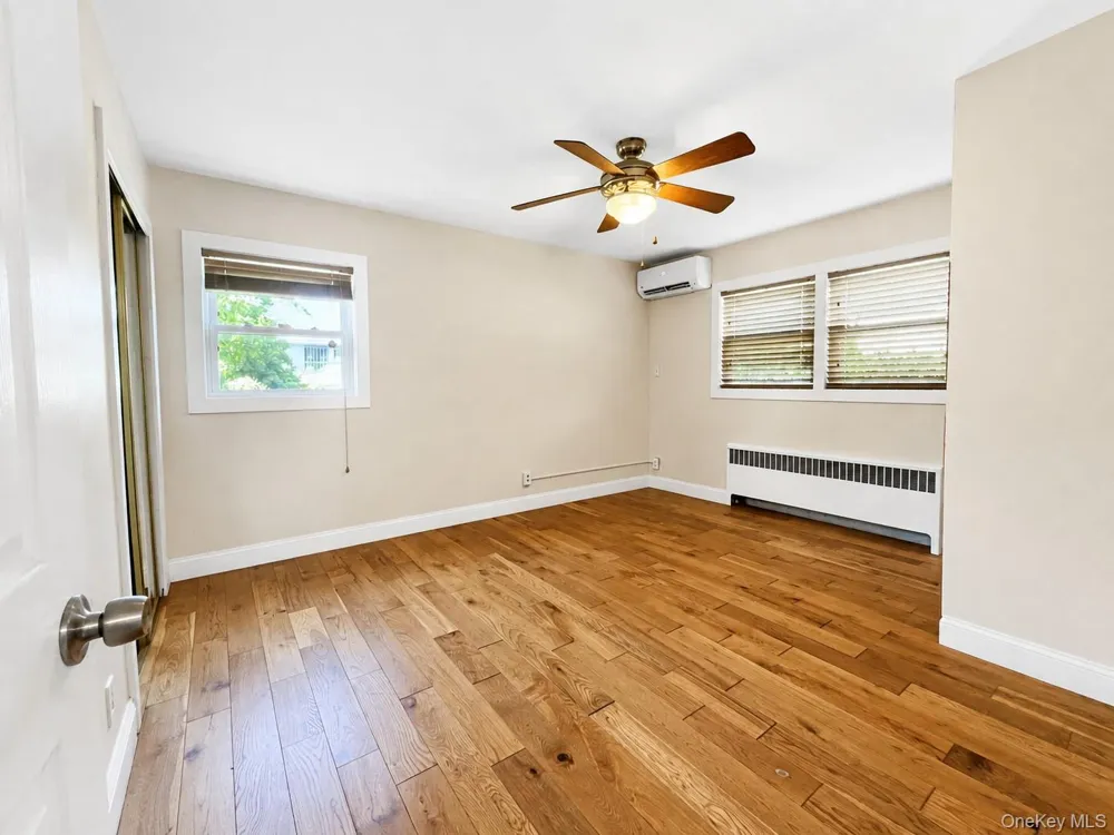 541 E Park Avenue #1st Floor Long Beach, NY 11561