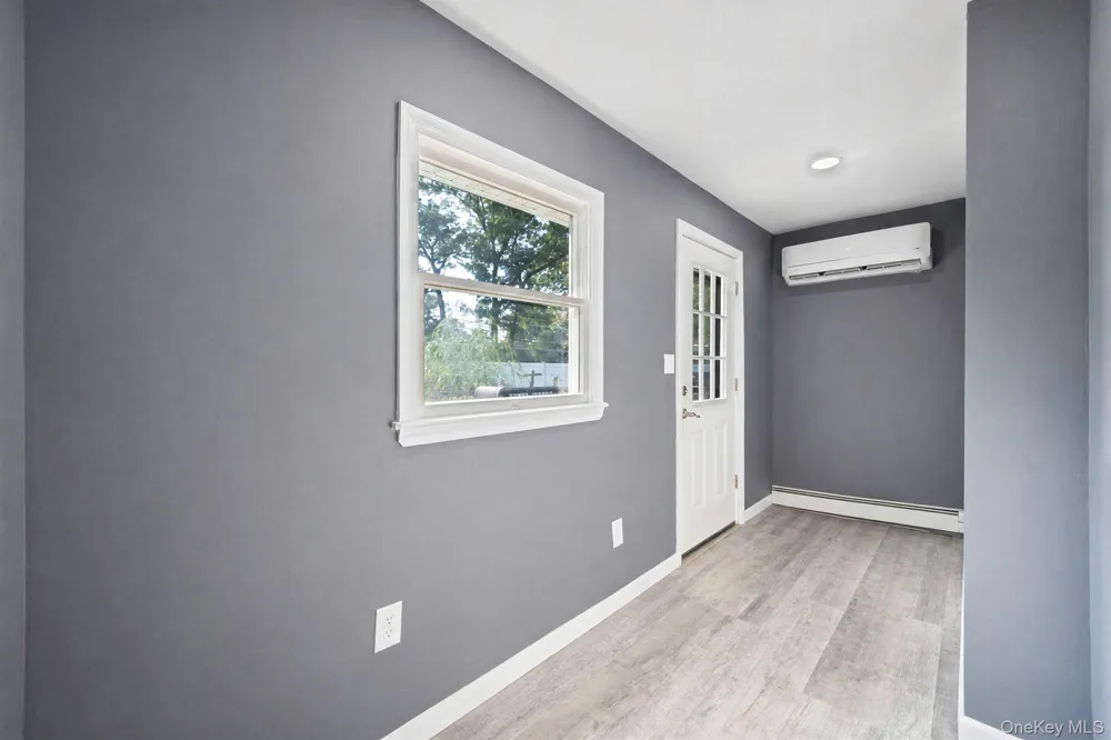 40 Avenue A Holbrook, NY 11741