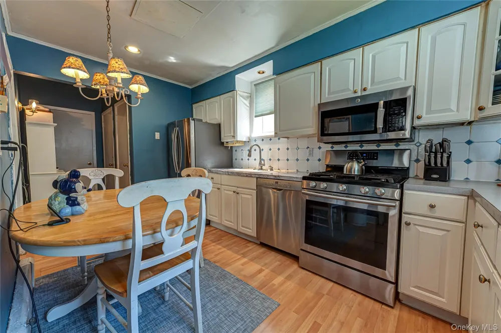 533 Marcellus Road Williston Park, NY 11596