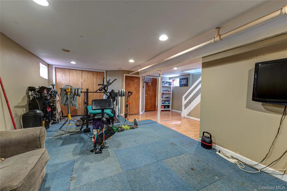 533 Marcellus Road Williston Park, NY 11596
