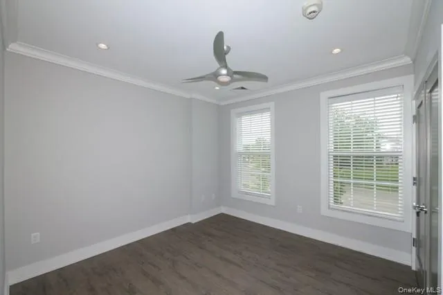 94302 Circle Drive #94-302 Central Islip, NY 11722