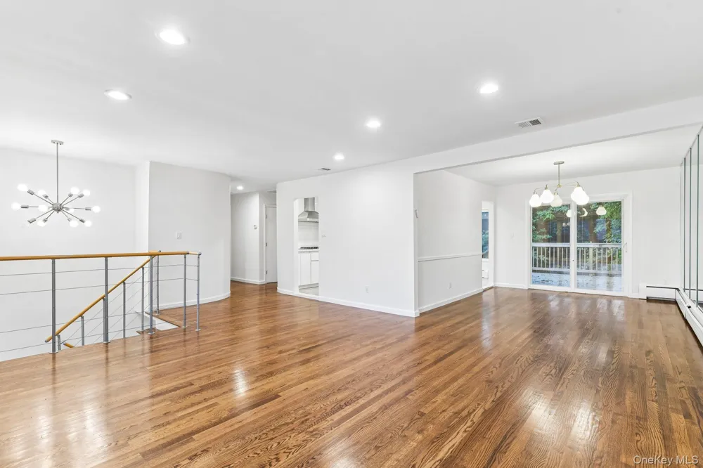1114 Fordham Lane Woodmere, NY 11598