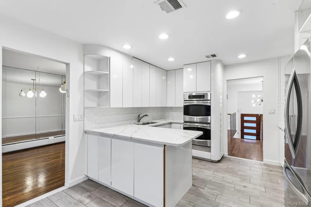 1114 Fordham Lane Woodmere, NY 11598