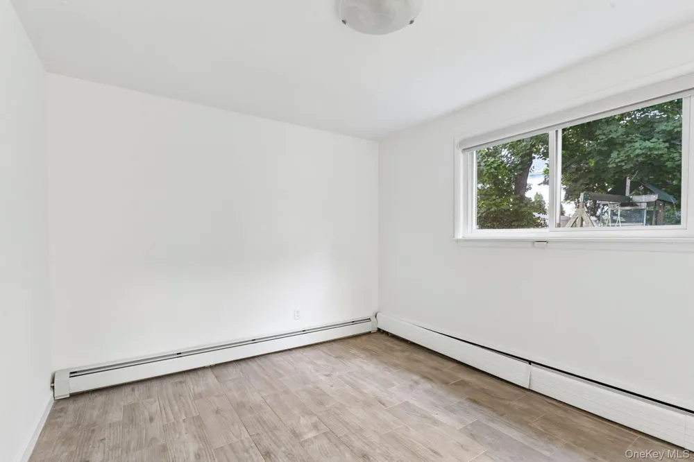 1114 Fordham Lane Woodmere, NY 11598