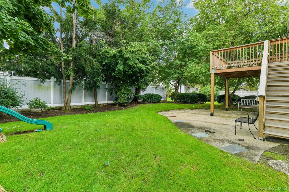 1114 Fordham Lane Woodmere, NY 11598