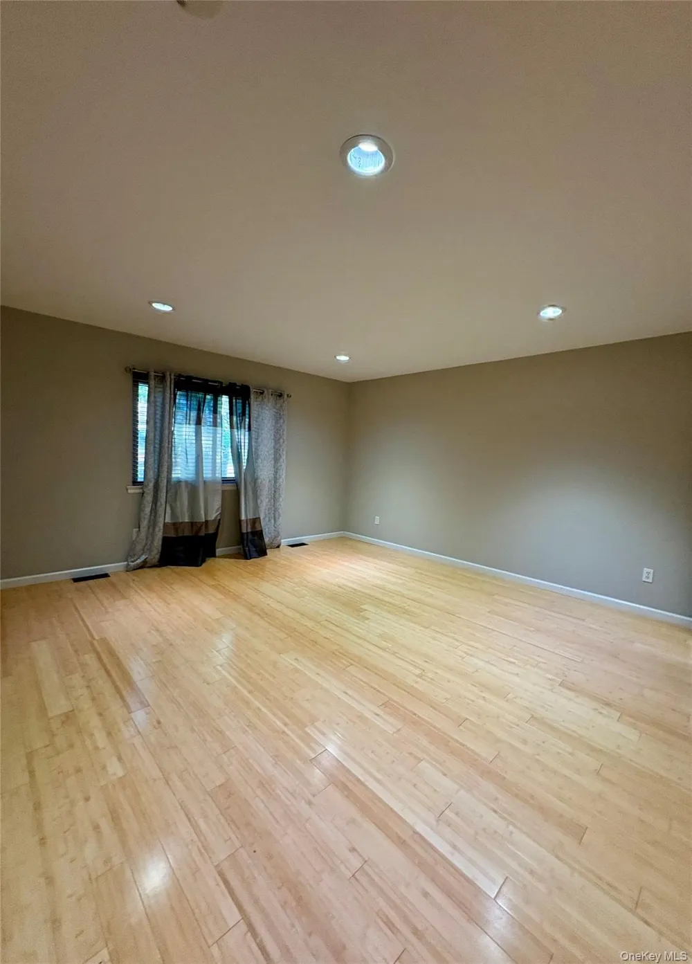 7 Ironwood Drive Highland Mills, NY 10930