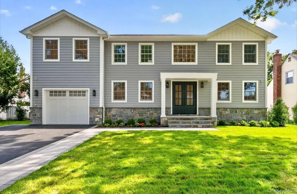 15 Glen Road Garden City, NY 11530