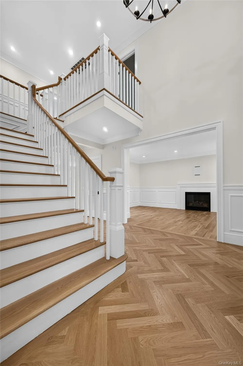 15 Glen Road Garden City, NY 11530