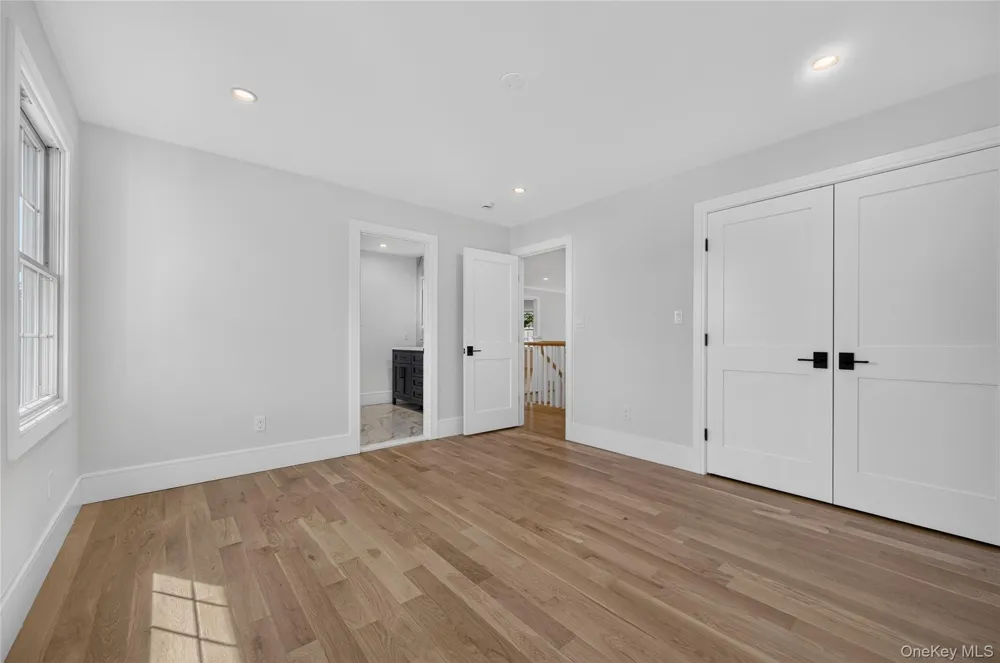 15 Glen Road Garden City, NY 11530
