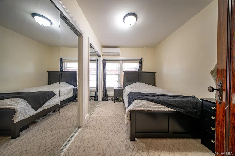 8564 104th Street Richmond Hill, NY 11418