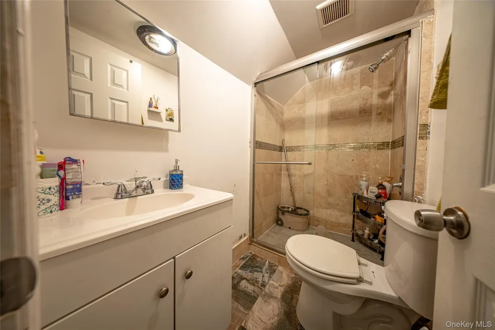 8564 104th Street Richmond Hill, NY 11418