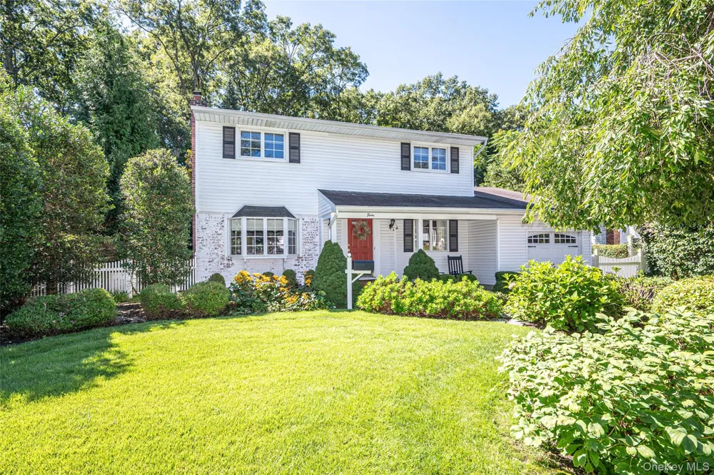 40 Somerset Drive Commack, NY 11725