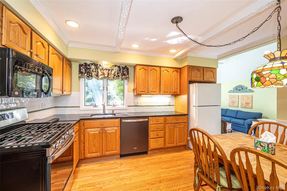 40 Somerset Drive Commack, NY 11725