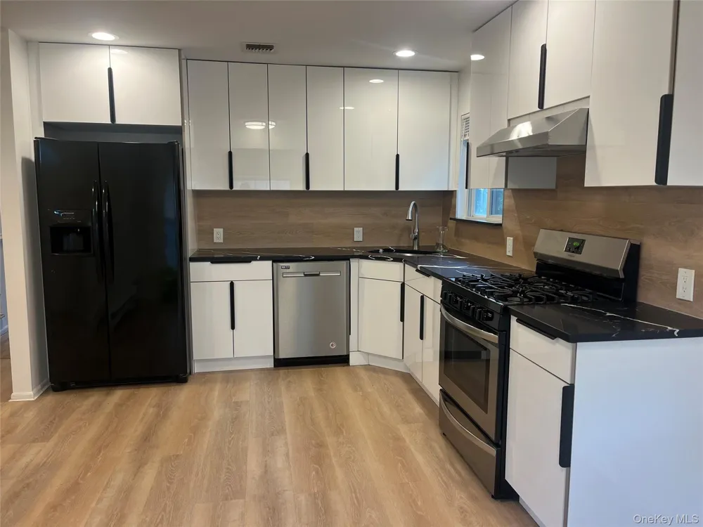 24 Kirkwood Road #A Port Washington, NY 11050
