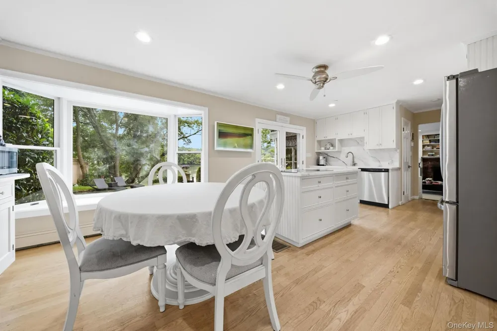 11 Prospect Road Centerport, NY 11721
