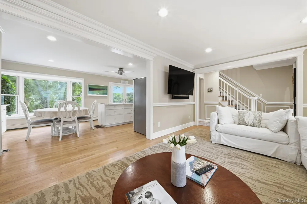 11 Prospect Road Centerport, NY 11721