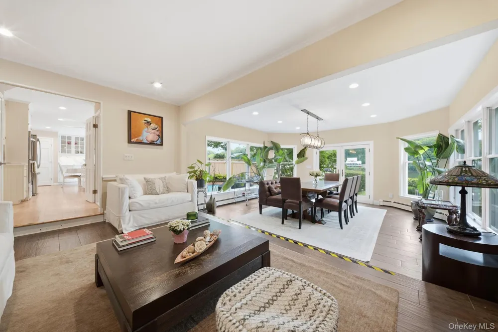 11 Prospect Road Centerport, NY 11721