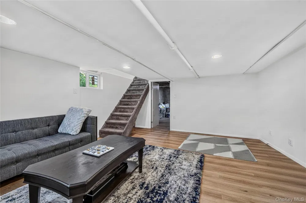 253 Court Place Cedarhurst, NY 11516