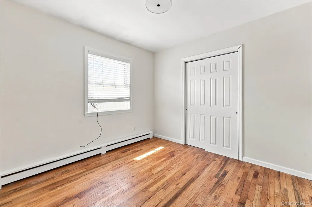 25 Harvey Lane Ronkonkoma, NY 11779